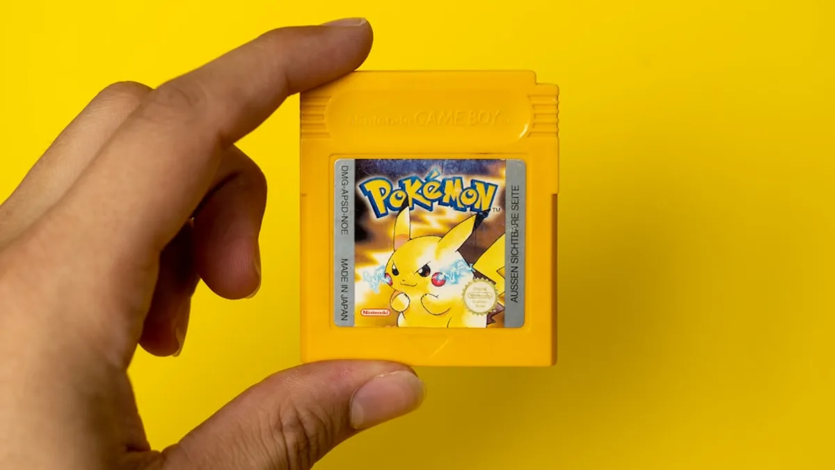 nintendo game boy pokemon game cartridge